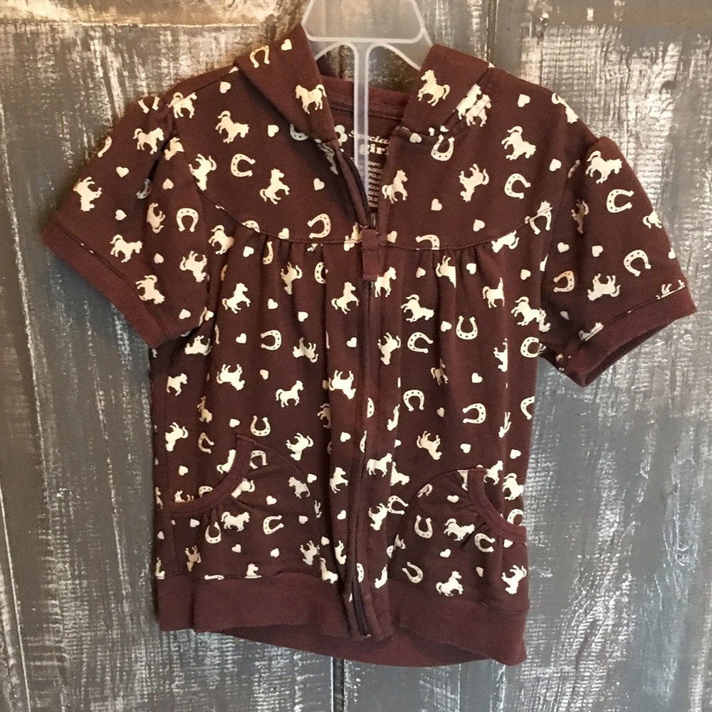 Specialty girl top